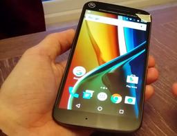 На видео запечатлён смартфон Moto G нового поколения без каких-либо физических кнопок под экраном