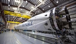 SpaceX заполучила свой первый военный контракт на запуск спутника ВВС США