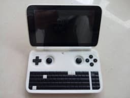 Игровой ПК GPD Win с экраном 5,5 дюймов и настольной ОС Windows 10 получил обновление еще до выхода