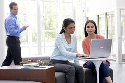 Технология HP Sure View защитит ноутбуки от любителей подсматривать