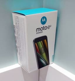 Cмартфон Moto E3 Power поступил в продажу минуя стадию официального анонса