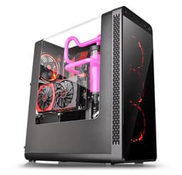 Прозрачное окно компьютерного корпуса Thermaltake View 27 Gull-Wing переходит с боковой стенки на верхнюю