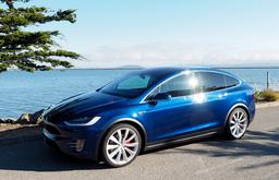Tesla собирается увеличить дальность хода своих электромобилей