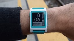 Fitbit не бросит владельцев часов Pebble на произвол судьбы