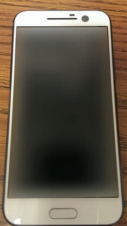 Качественноe фото нового флагманского смартфона HTC демонстрирует отсутствие кардинальных изменений в дизайне