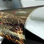 LG привезла на CES 2016 18-дюймовую панель OLED, сворачиваемую в трубочку, а также 55-дюймовую двухстороннюю панель