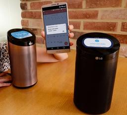 LG SmartThinQ Hub — головное устройство для экосистемы умного дома, оснащённое собственным экраном и динамиком