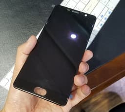 Опубликованы фотографии лицевой панели смартфона Elephone P9000 Edge, выход которого ожидается во второй половине 2016 года