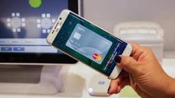 Пользователи сервиса Samsung Pay тратят больше и испытывают меньше проблем, чем пользователи Apple Pay