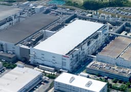 Toshiba и Western Digital открыли полупроводниковую фабрику New Fab 2 в Йоккаити