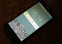 Смартфон TCL 560 получил SoC Snapdragon 210 и предустановленную ОС Android 6.0.1