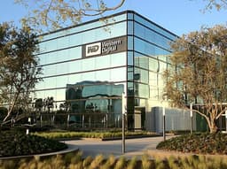У Western Digital готова 64-слойная флэш-память 3D NAND