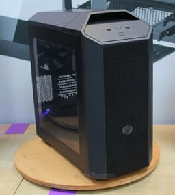 Корпус Cooler Master MasterCase 3 рассчитан на платы microATX