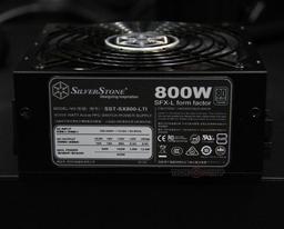 Мощность блока питания SilverStone SX800-LTI типоразмера SFX-L равна 800 Вт