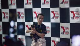Первый чемпионат по гонкам дронов выиграл 15-летний Люк Баннистер