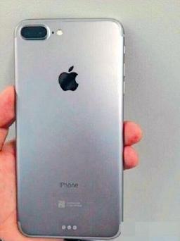 Фото дня: смартфон Apple iPhone 7 Plus