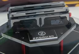 Компания Zadak511 дебютировала на выставке Computex 2016 с подсвечиваемыми модулями ОЗУ и SSD