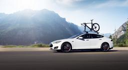 Tesla продолжает быть убыточной, но наращивает производство и продажи