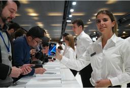Samsung снова стала лидером на рынке смартфонов в США, опередив Apple