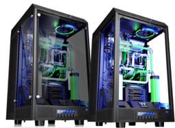 В корпусе Thermaltake The Tower 900 помещаются платы размером до E-ATX