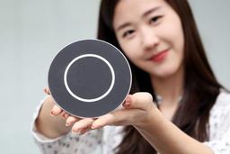 LG представила 15-ваттную беспроводную зарядную станцию Quick Wireless Charging Pad