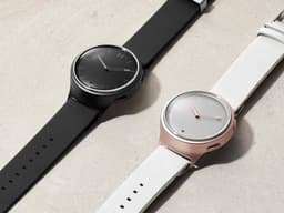 Misfit Phase — трекер активности в виде наручных часов, который направлением стрелок подскажет имя звонящего абонента