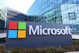Выручка Microsoft за год выросла на 20%, чистая прибыль — на 21%