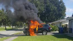 Еще один случай возгорания Samsung Galaxy Note7 привел к уничтожению автомобиля Jeep Grand Cherokee