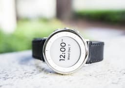 Одна из исследовательских команд Alphabet создала носимое устройство для отслеживания показателей жизнедеятельности человека