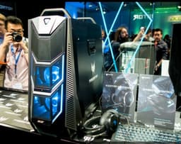 Acer Predator Orion 9000 — игровой ПК с 18-ядерным процессором и четырьмя видеокартами Radeon RX Vega