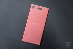 Смартфоны Sony Xperia XZ1 и Xperia XZ1 Compact получили камеры Motion Eye и Android 8.0 из коробки