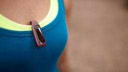 Fitbit скатилась в убытки