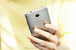 Появились изображения смартфона Meizu M5s