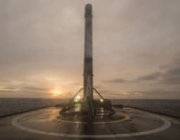 Следующий запуск ракеты SpaceX Falcon 9 должен стать последним из «невозвратных»