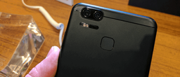 Смартфон Asus ZenFone 3 Zoom дешёвым не будет