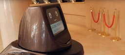 Panasonic проверяет возможности госпитальных роботов HOSPI в аэропорту и гостинице