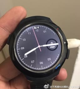 Опубликованы новые изображения умных часов HTC Halfbeak