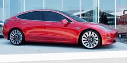 Первые 30 электромобилей Tesla Model 3 будут переданы заказчикам 28 июля