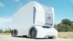 Беспилотный грузовик Einride T-pod похож на автомобиль будущего и не имеет кабины