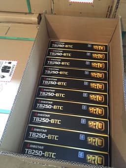 Biostar и ASRock готовят системные платы с 12 и даже 13 слотами PCIe для добытчиков криптовалют