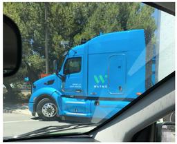 Фото дня: беспилотный грузовик Waymo