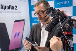 На MWC 2017 был показан смартфон Vernee Apollo 2