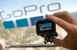 GoPro стремится избавиться от убытков, для чего компания снова прибегнет к увольнениям