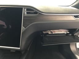 В новых партиях автомобилей Tesla Model S используется суперкомпьютер Nvidia Drive PX 2, но, видимо, нестандартной конфигурации