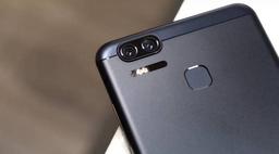 Asus готовит смартфон ZenFone Zoom S, который будет представлять собой уменьшенную копию модели ZenFone 3 Zoom