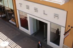 Компания Tesla названа в числе потенциальных покупок Apple