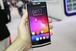 Смартфон Oukitel K10000 Pro помимо АКБ емкостью 10 000 мА·ч получил сдвоенную камеру