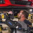 Сотрудники Ford уже получили экзоскелеты