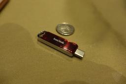 SanDisk показала самый маленький в мире флэш-накопитель объемом 1 ТБ с разъемом USB-C