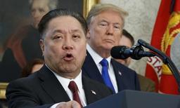 Дональд Трамп заблокировал сделку между Broadcom и Qualcomm